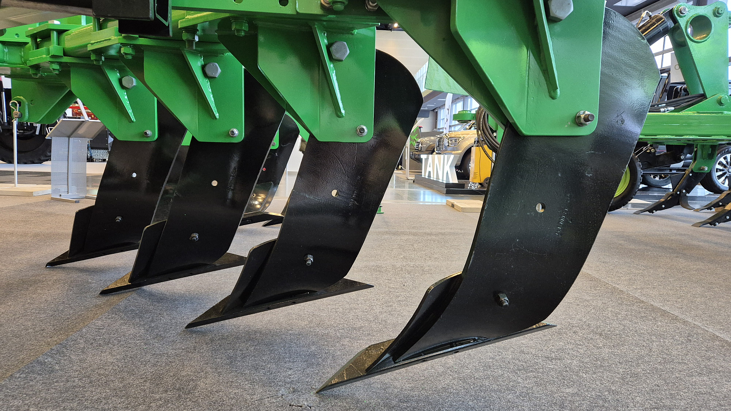 Глубокорыхлитель "CORVETTE"