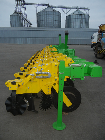 Культиваторы полосовой обработки почвы серии "Орлик"