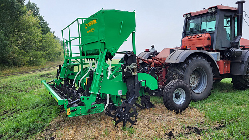 Глубокорыхлитель "Труженик" с системой внесения гранулированных удобрений