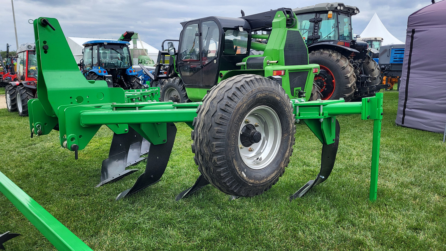 Глубокорыхлитель "CORVETTE"